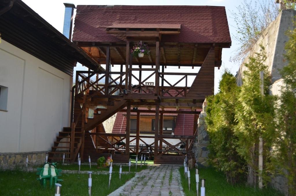Hotel Magic Club Buşteni Exterior foto