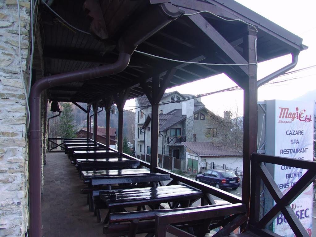 Hotel Magic Club Buşteni Exterior foto